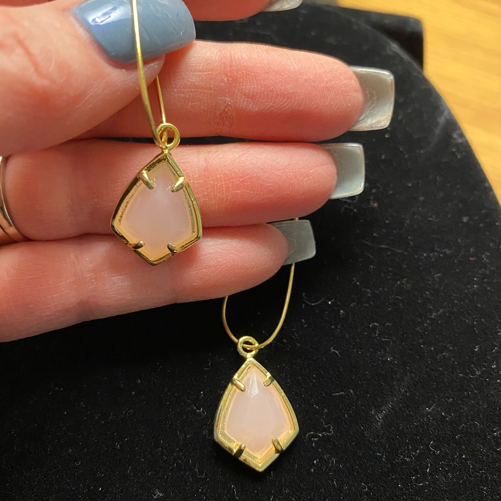 Jewelry - Picture 3 of 3